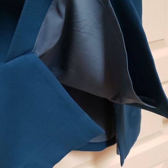 TAHARI BLUE FLAT BACK SLIP SKIRT sz 12 - Picture 7 of 9